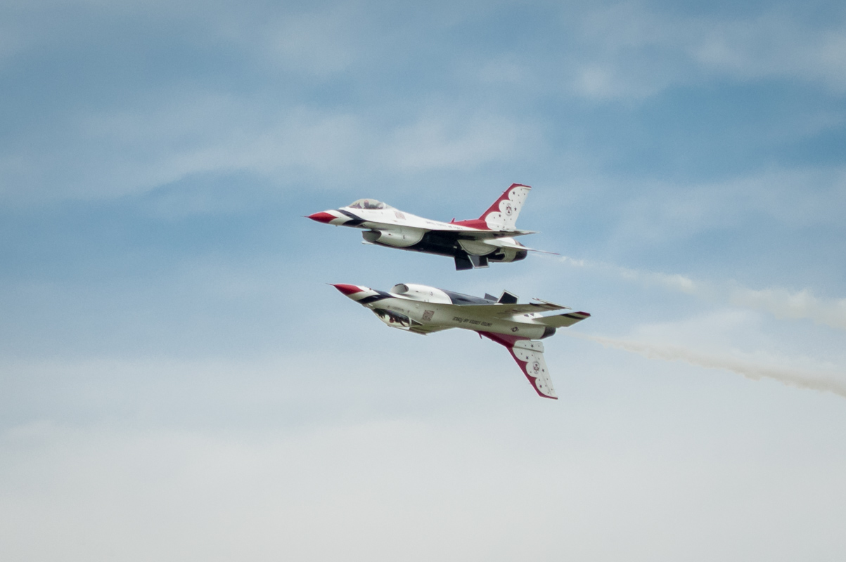 Thunderbirds Over Duluth - Digital (Photojournalism) - Steve Simmer
