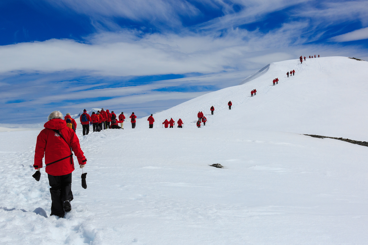 Treking in Antarctica - Digital (Phototravel) - Bob Muschewske