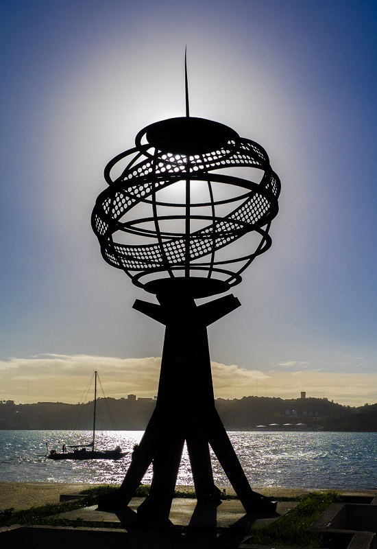 Model of a Portuguese Navigation Device - Digital(Silhouette) - Bob Muschewske