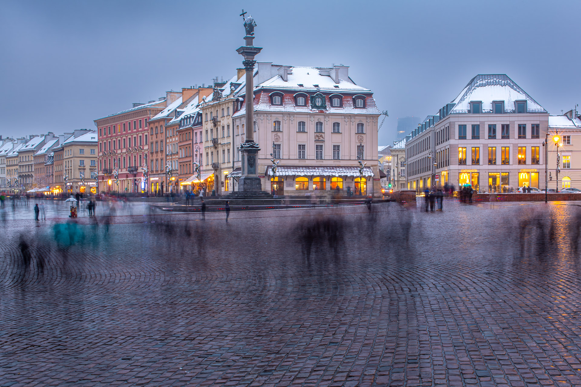 A Bustling Plaza in Old Town Warsaw - Digital (Capture Motion)
